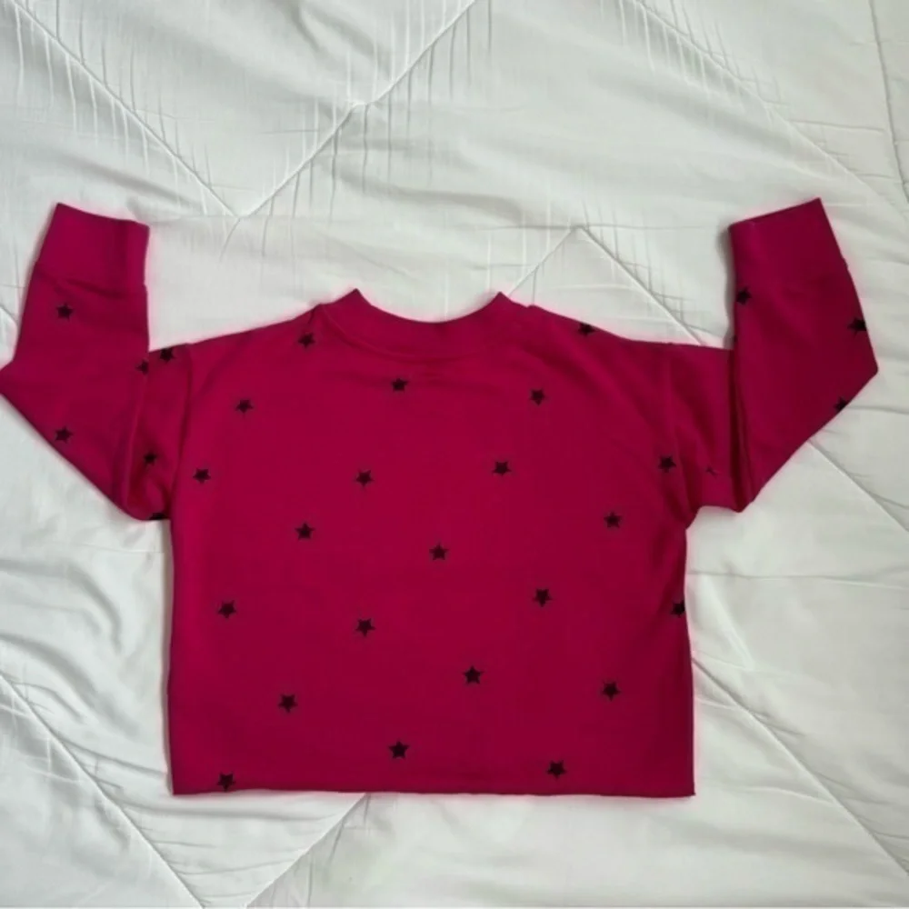 Real color in 3rd image EUC Girls Gap Kids Cropped Sweater size XS (4-5)